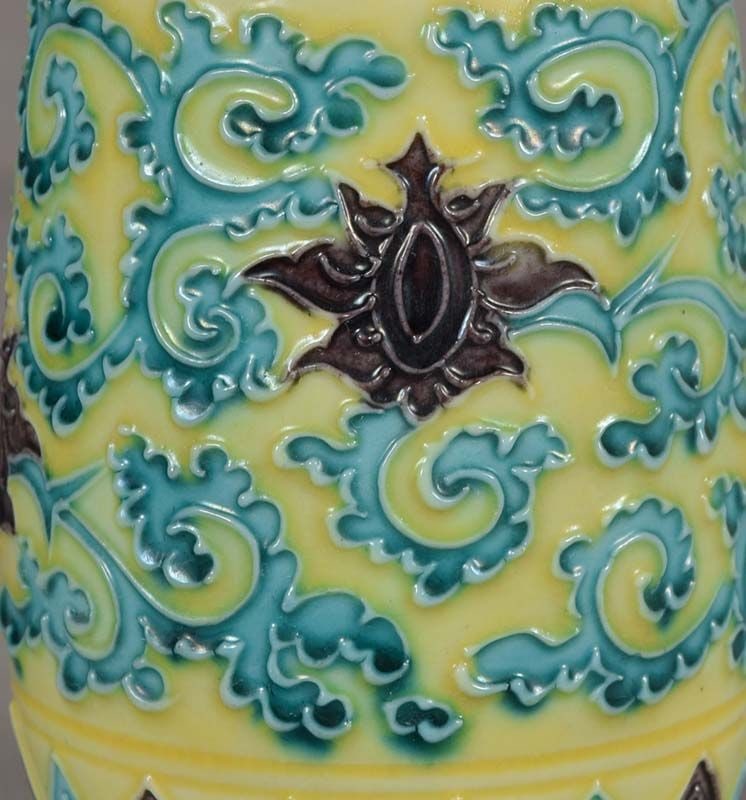 1900s Japanese porcelain tokkuri SAKE BOTTLE by EIRAKU - 5