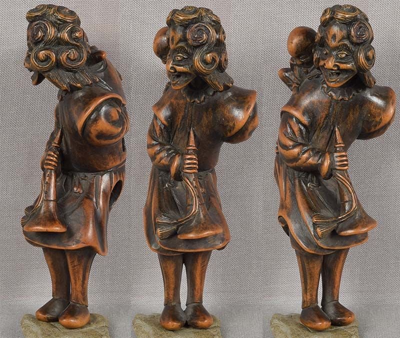 Early 19c netsuke DUTCHMAN with child & trumpet 9.2cm - 3