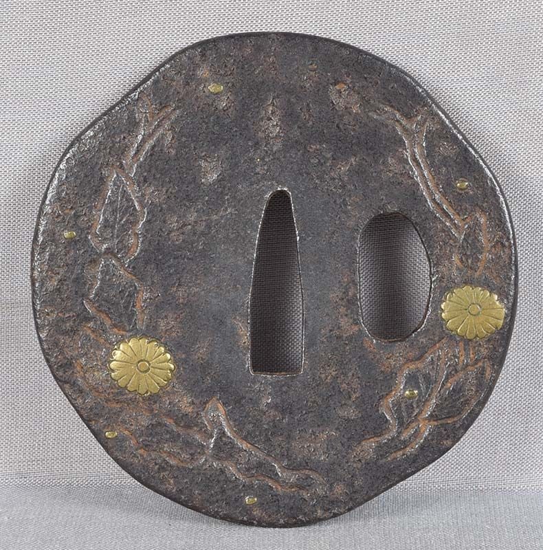 18c Japanese sword TSUBA chrysanthemums - 2