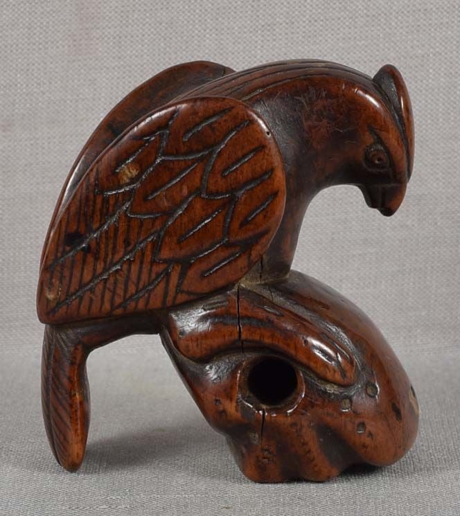 Early 18c netsuke EAGLE ON rock - 4