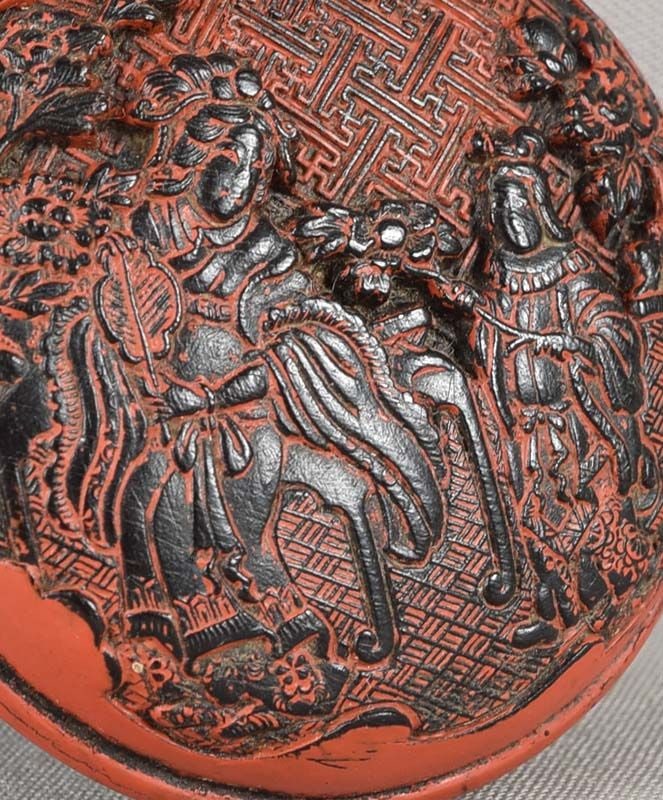 19c lacquer & horn netsuke QUEEN WU with attendants - 6