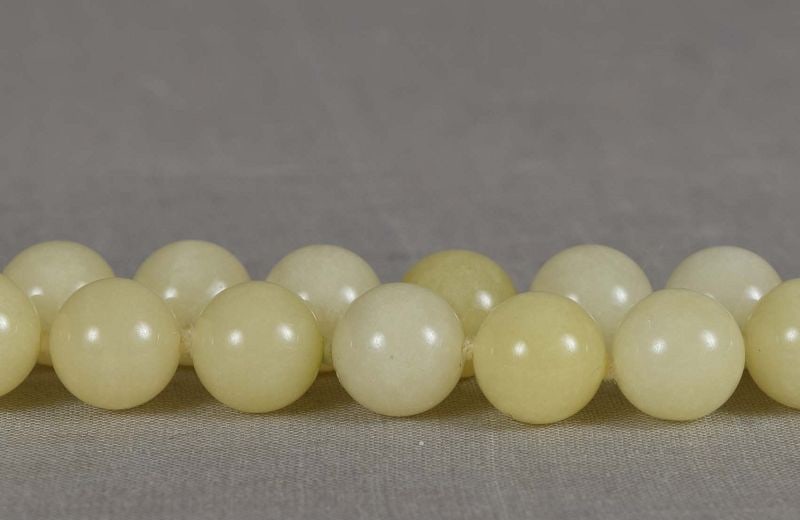 Vintage Chinese JADEITE NECKLACE 10.3 mm beads - 3