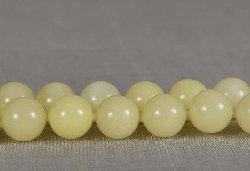 Vintage Chinese JADEITE NECKLACE 10.3 mm beads - 6