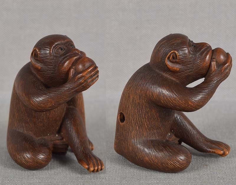 19c netsuke MONKEY with FRUIT by MASANAO - 4