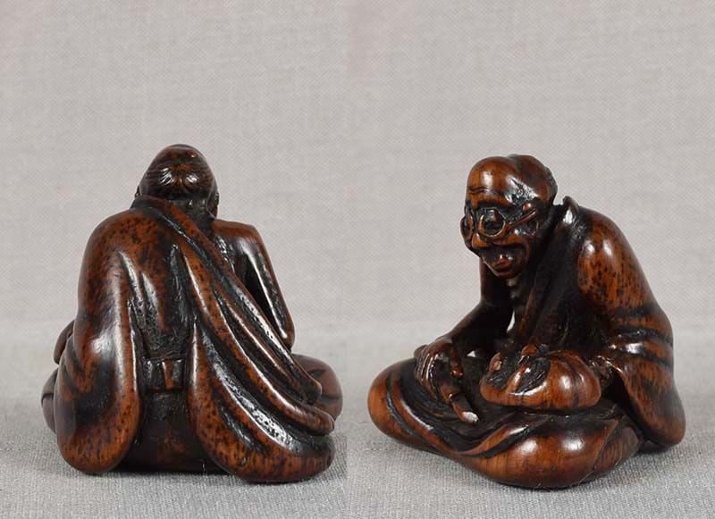 18c netsuke bespectacled MASK CARVER by TOMAN - 4