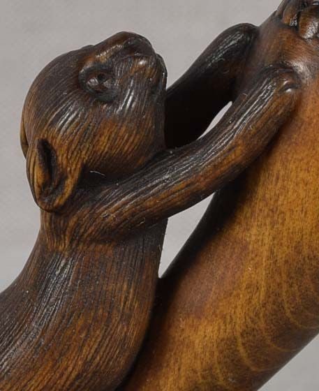 Late 19c netsuke CAT stretching on mushroom inlaid eyes - 2