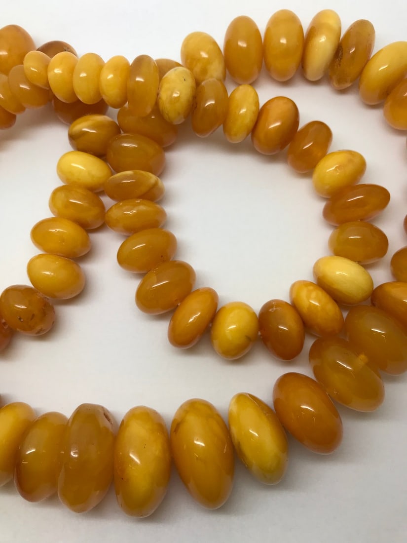Astonishing Unique Vintage Amber Necklace made from Doughnut shaped Amber beads - 5