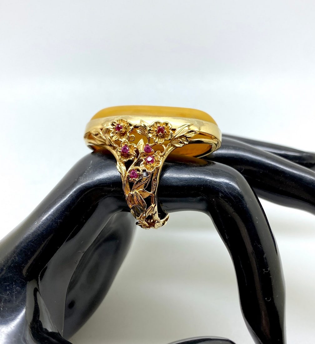 Unique and Remarkable Amber Ring with garnets - 3