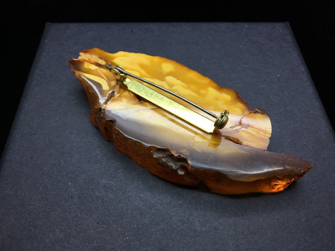 Marvellous Unique Vintage Amber Brooch - 3