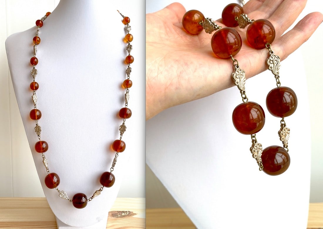 Fascinating Vintage Amber Necklace made from Round Amber beads - 10
