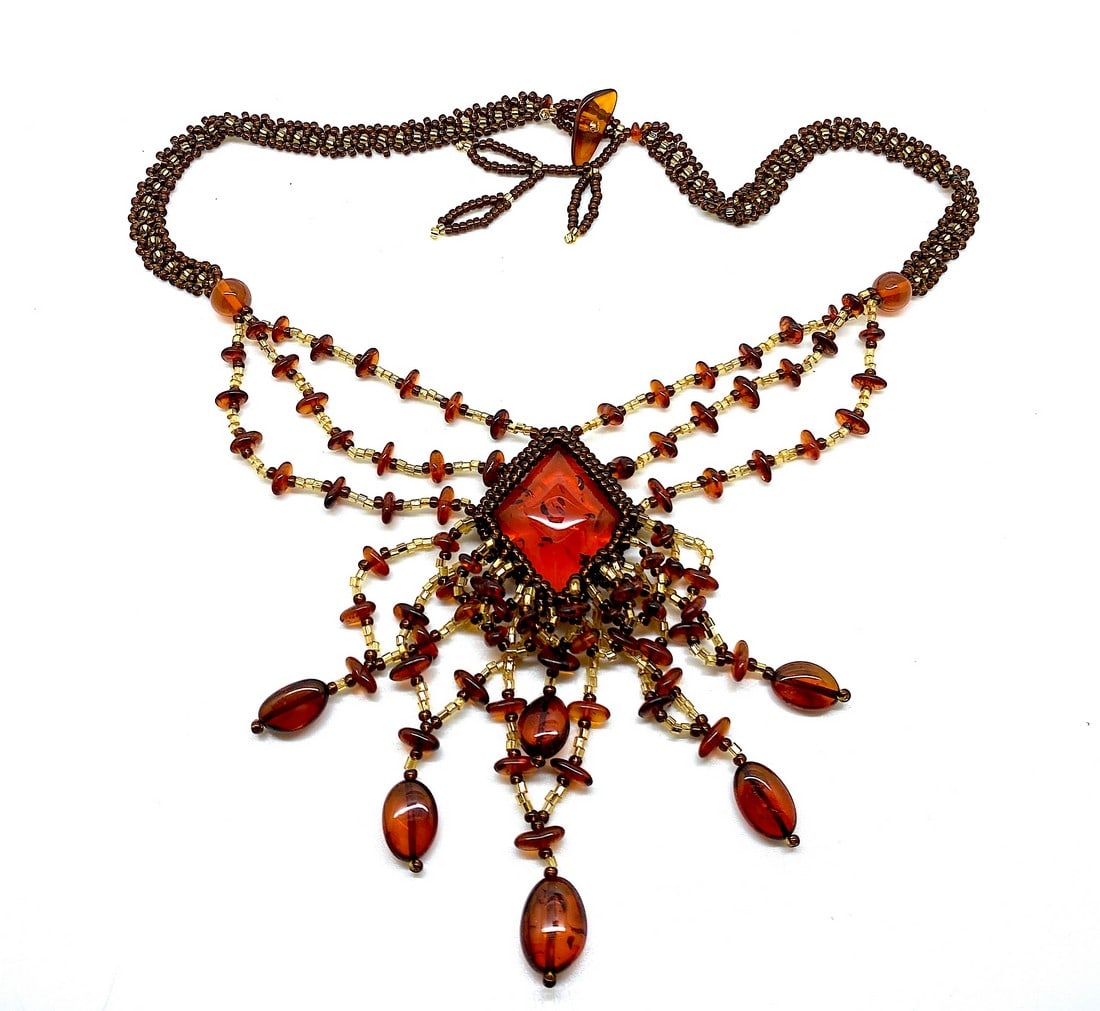 Phenomenal Amber Floral Necklace made from leaf like bead ornaments - 4