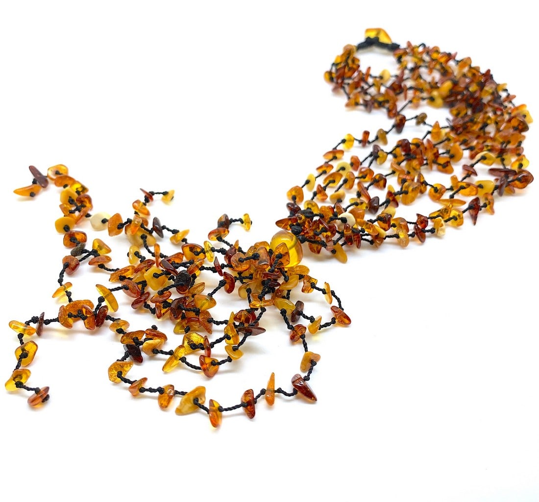 Beautiful Vintage Amber Necklace made from Natural shaped Amber beads - 6