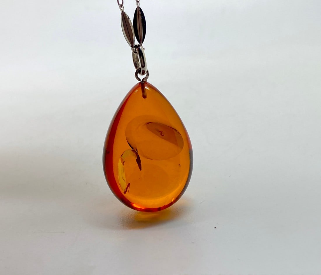 Stunning Amber Pendant with chain, shaped like a Drop - 6