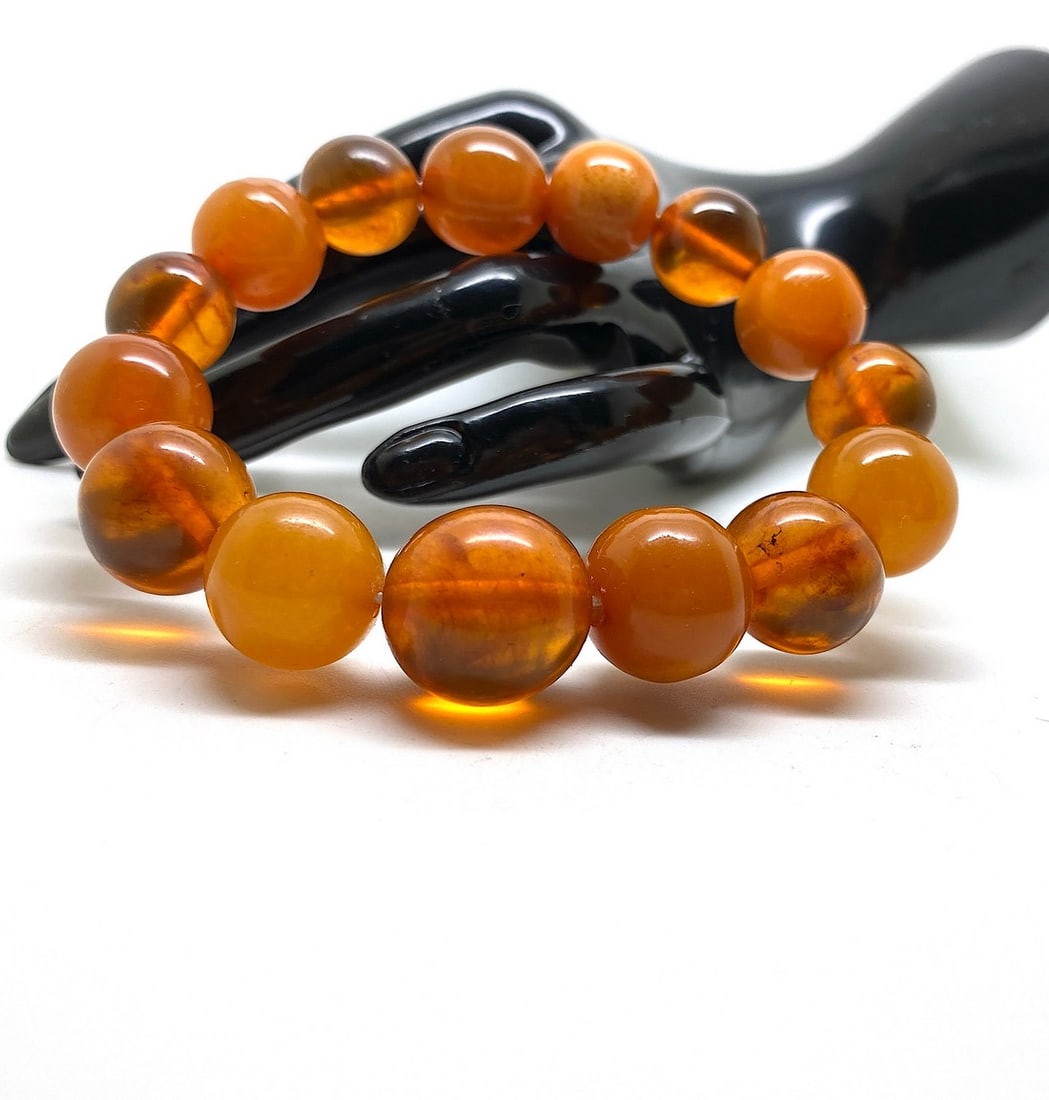 Beautiful Unique Vintage Amber Bracelet made from Round Amber beads - 4