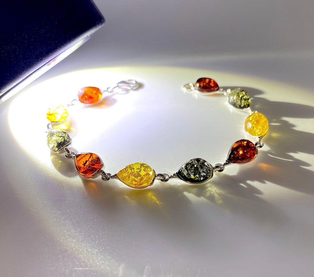 Beautiful Amber Bracelet - 6