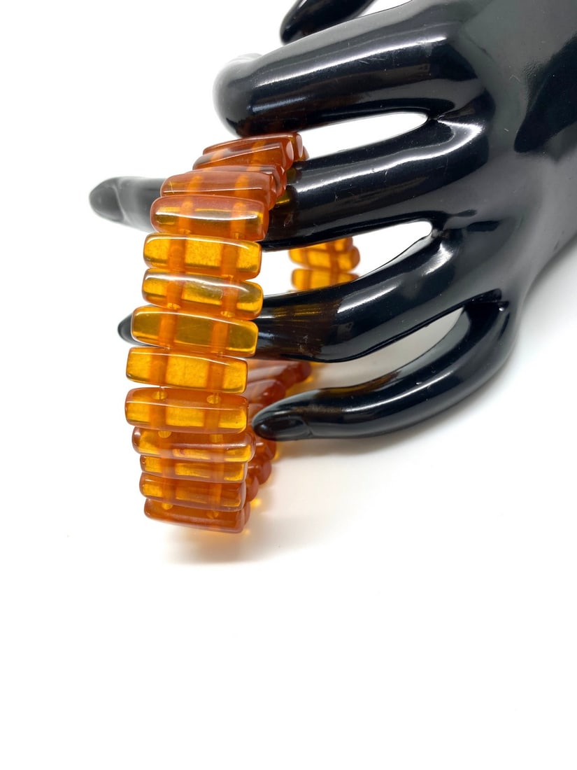Grand Vintage Amber Bracelet made from Rectangle shaped Amber beads - 2