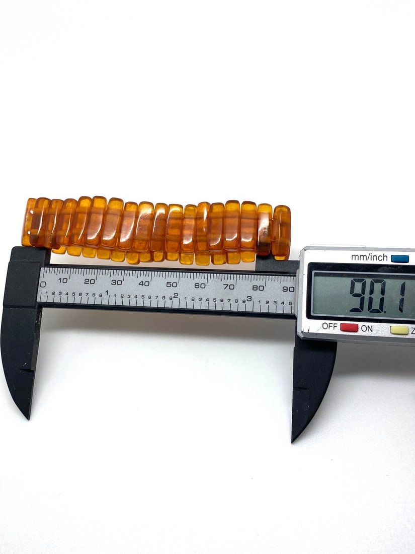 Grand Vintage Amber Bracelet made from Rectangle shaped Amber beads - 4