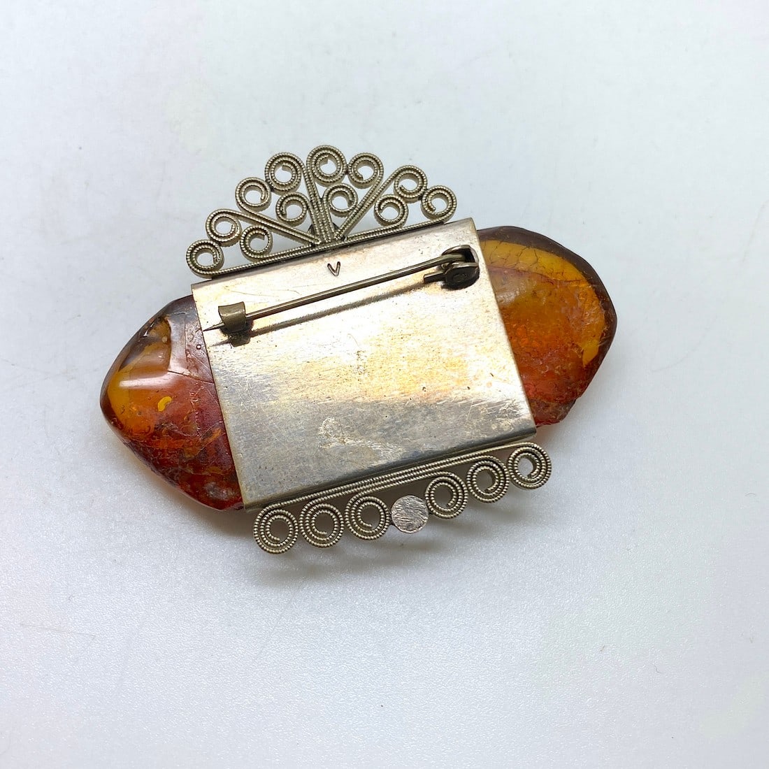 Fascinating Unique Vintage Amber Brooch - 7