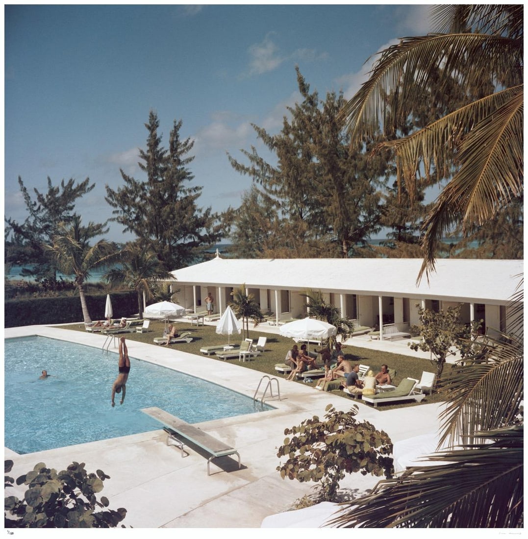 Taking The plunge 1962 - Slim Aarons Estate Stamped: 1962 (printed later) - 7