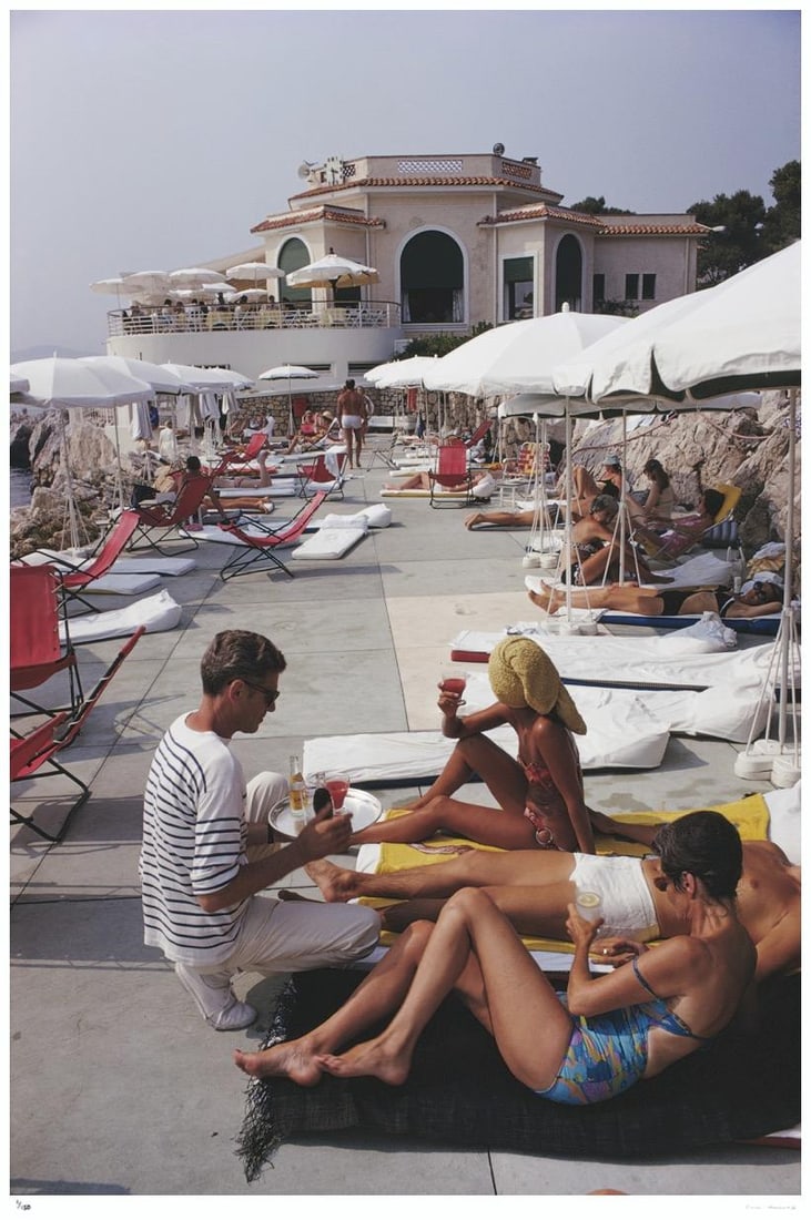 Hotel du Cap 1969 - Slim Aarons Estate Stamped: 1969 (printed later) - 18