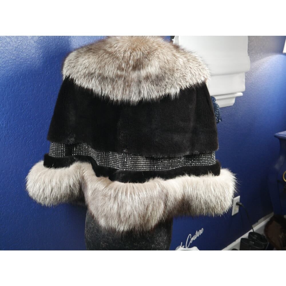 Stunning Black female Mink & Indigo Fox Fur Stole Wrap Cape Coat Jacket - 3