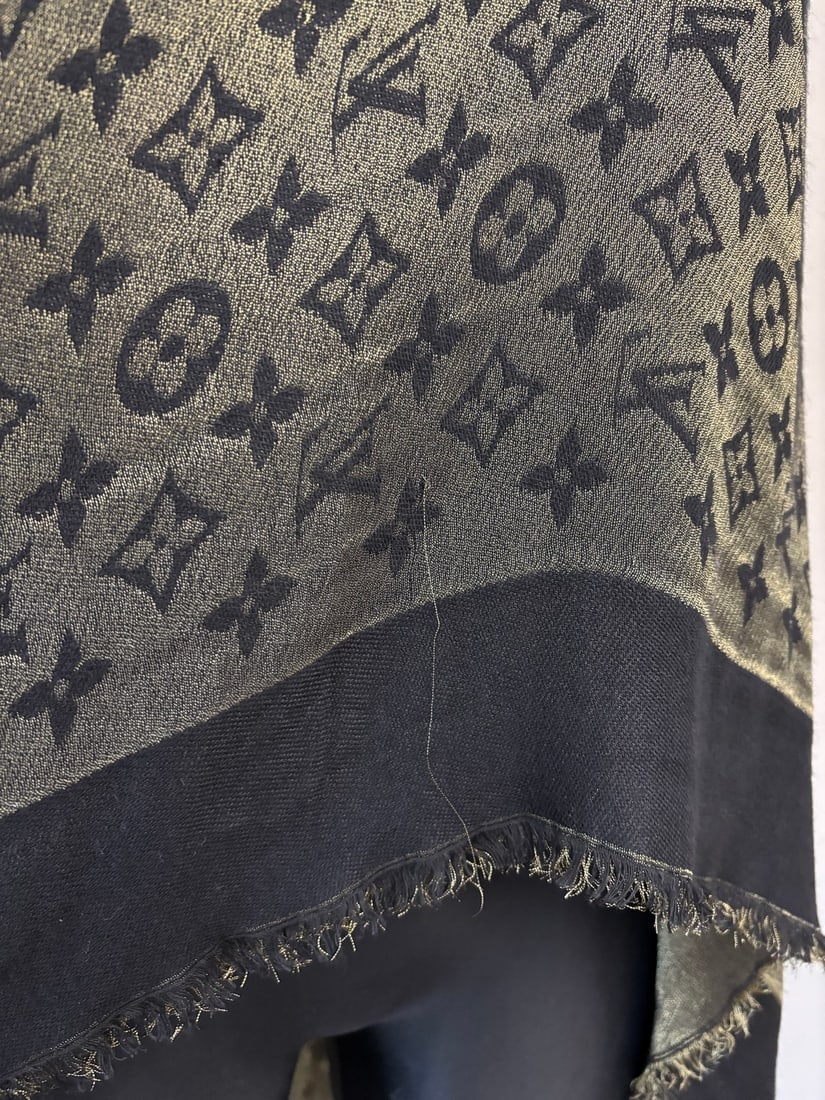 Louis Vuitton Black & Gold 60% Silk 40% Wool Large Shawl - 12