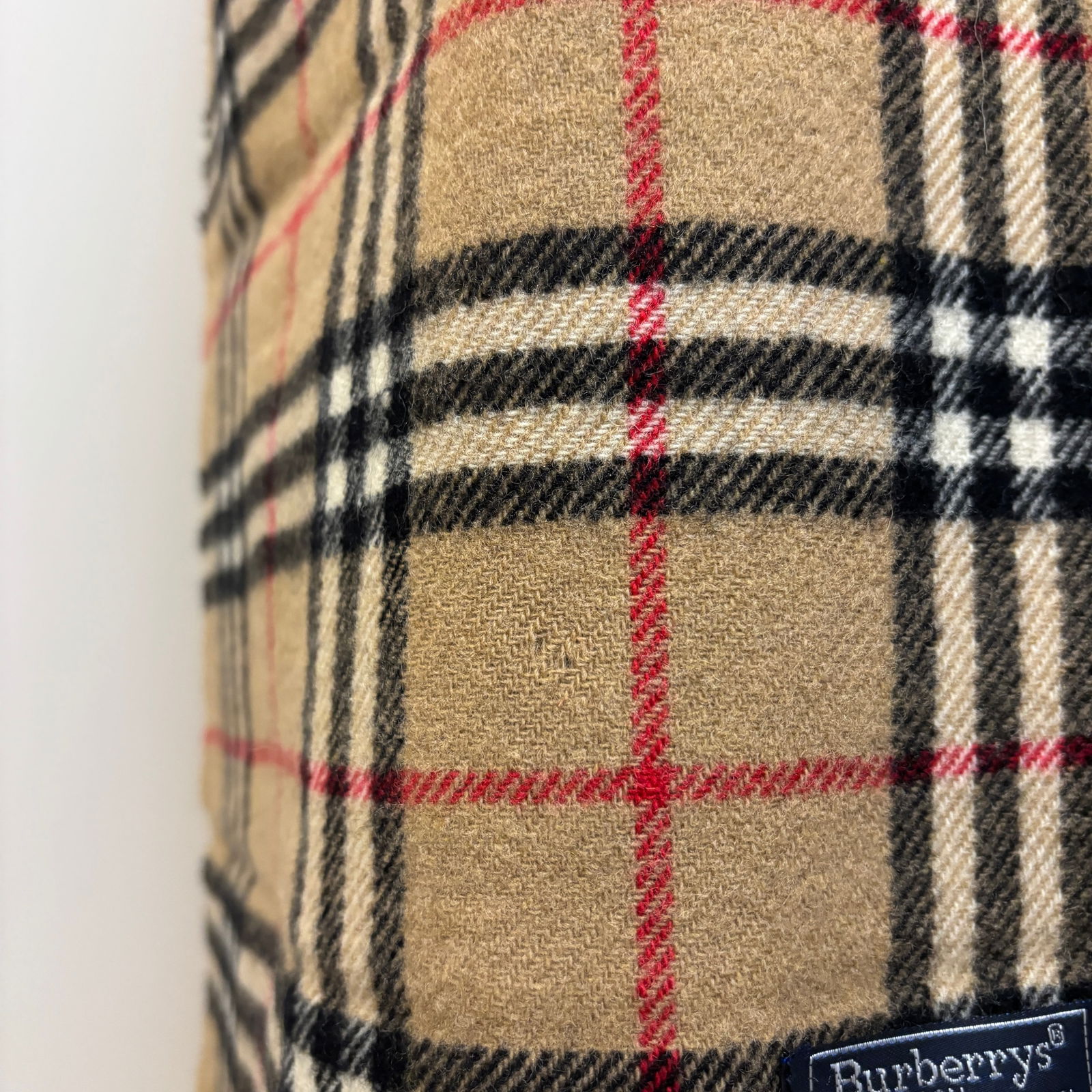 Burberry Beige Classic 100% Lambswool Scarf - 9