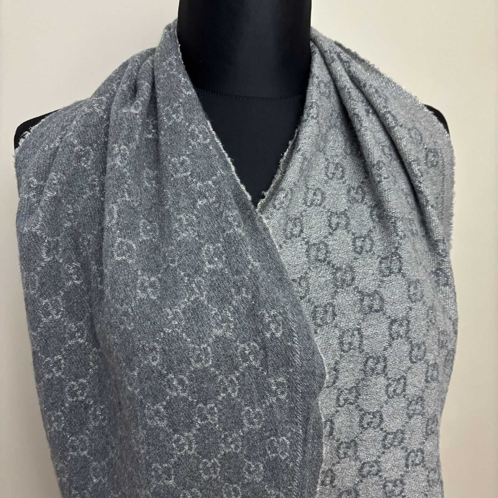 Gucci Grey Wool Blend Scarf (Shrunk) - 3