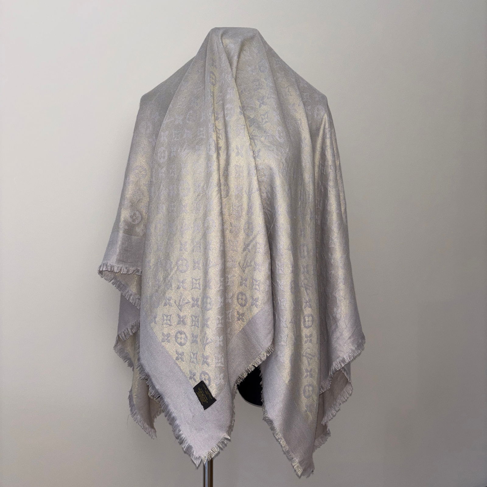 Louis Vuitton Grey & Gold 55% Silk 45% Wool Large Shawl (1 of 18)