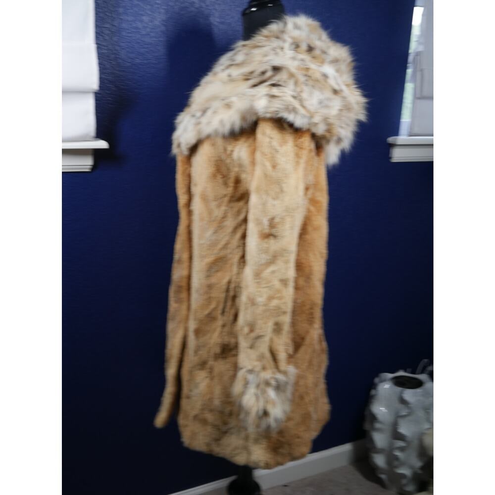 Beautiful Blond Sheared Chevron Nutria & Spotted Lynx Hood Fur Coat Jacket - 2