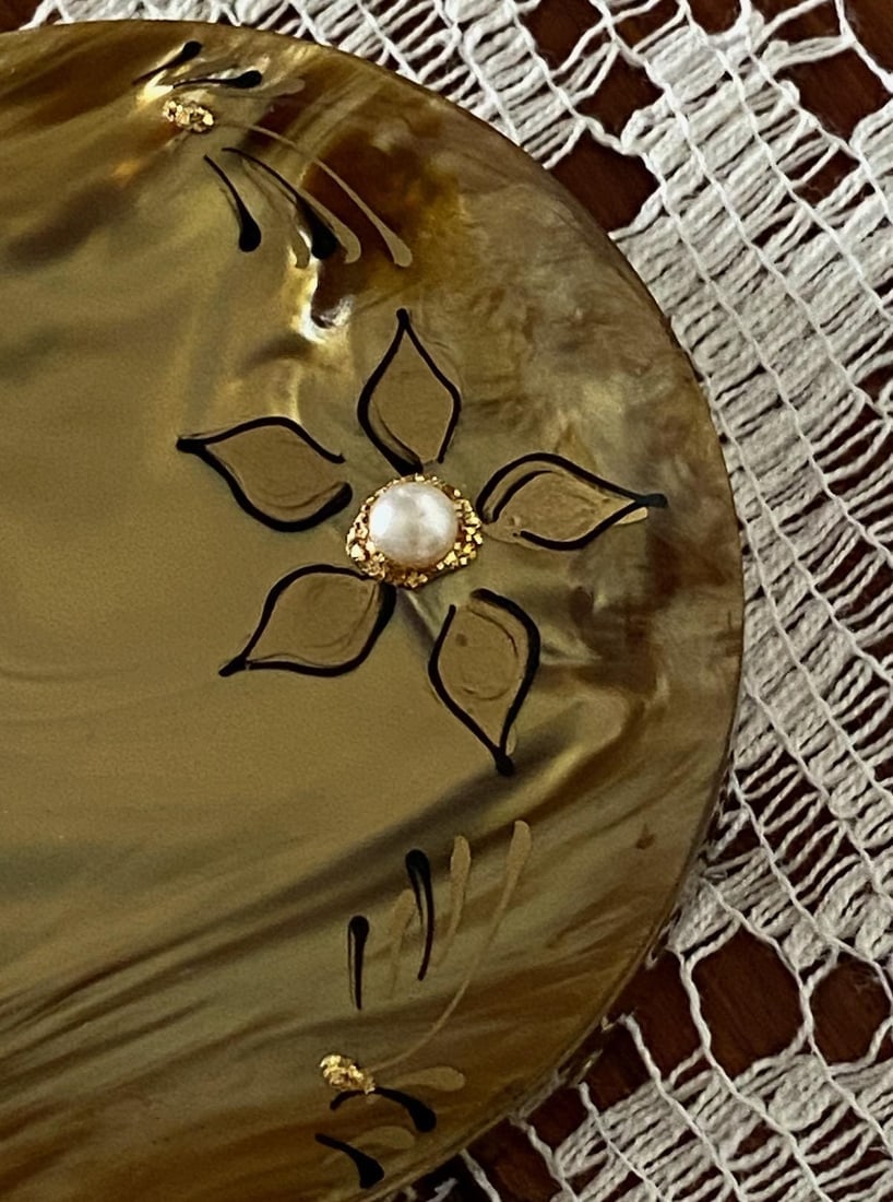 Vintage 1950s Powder Compact Faux MOP + Rhinestones - 4