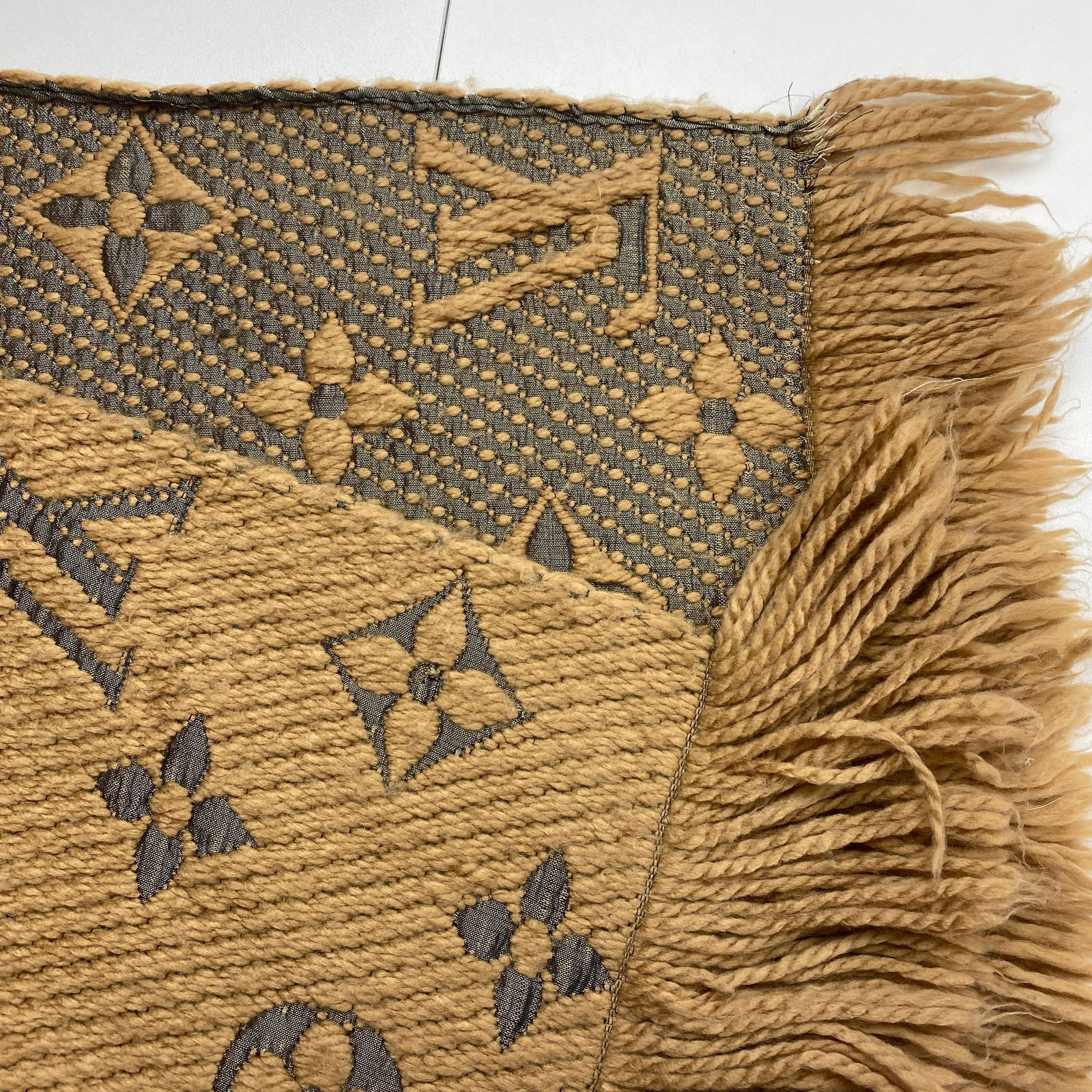 Louis Vuitton Thick Wool & Silk Blend Brown Scarf - 5