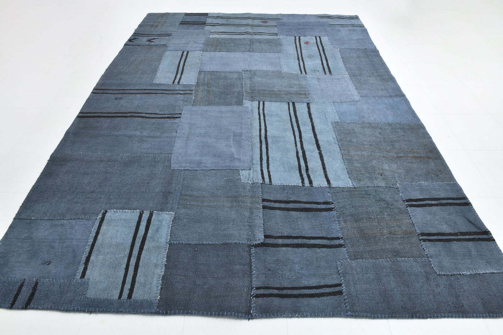 7'10'' x 11'1'' Turkish Hemp Patchwork Rug - 52434 - 2