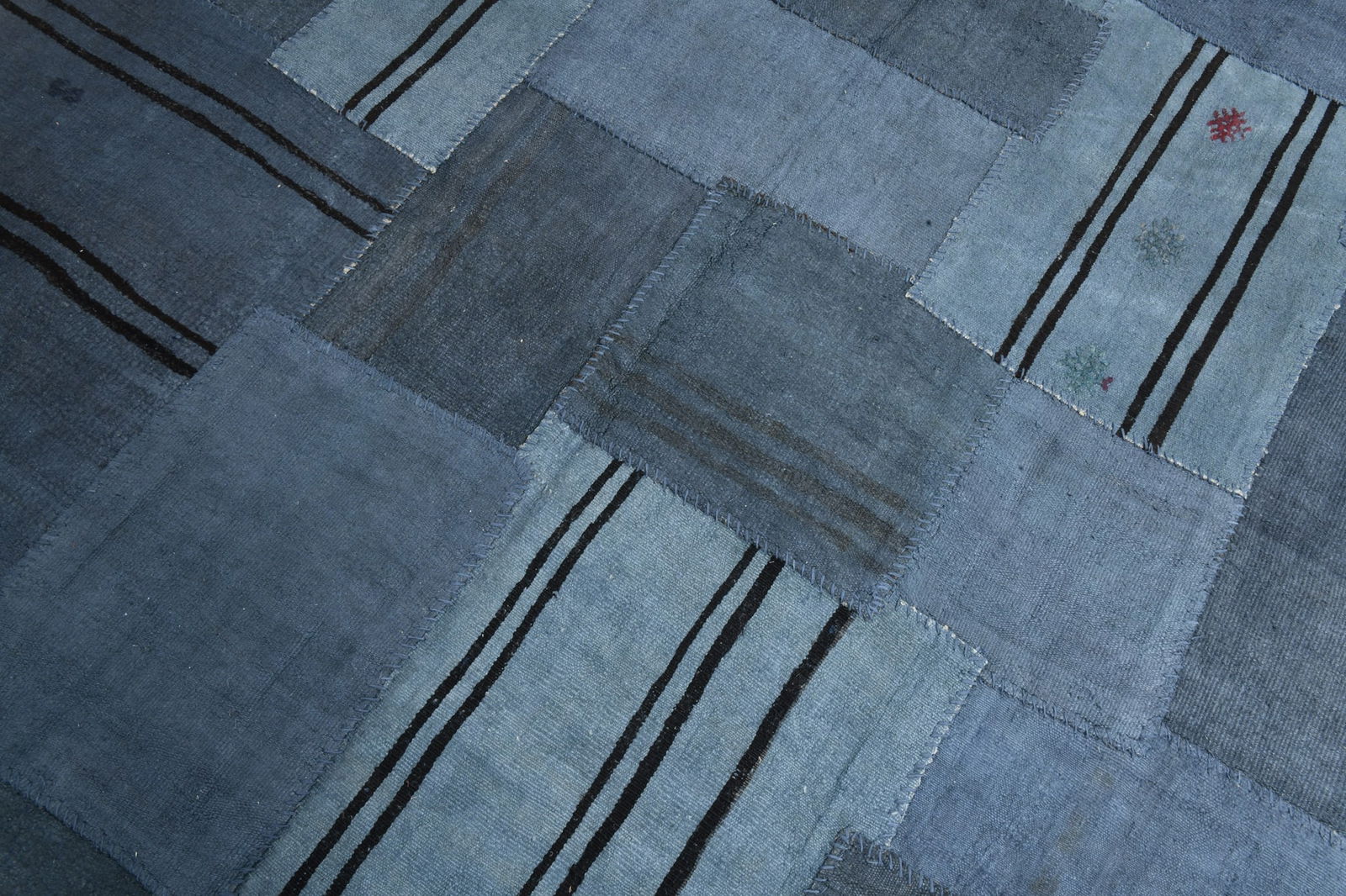 7'10'' x 11'1'' Turkish Hemp Patchwork Rug - 52434 - 9