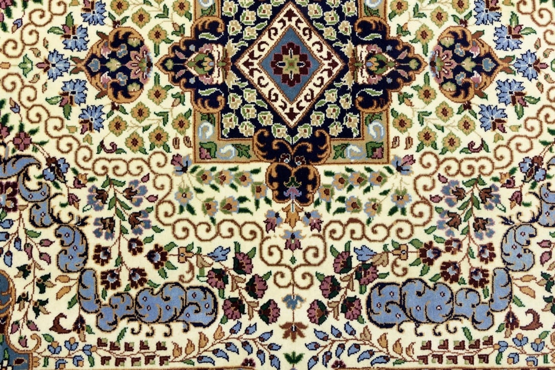 Cream & Navy Floral 5'9X7'8 Kirman Oriental Rug - 11