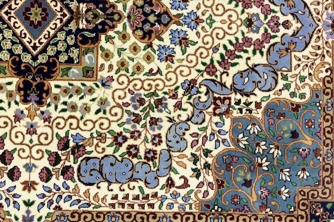 Cream & Navy Floral 5'9X7'8 Kirman Oriental Rug - 14