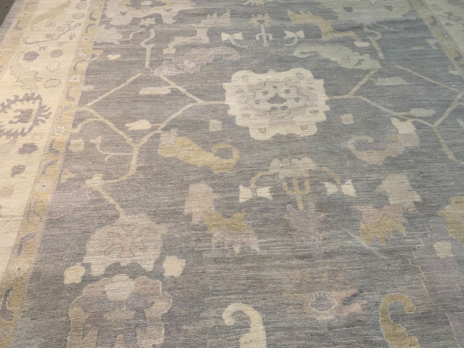 Magnificent Oushak Rug 9.1x12' - 3