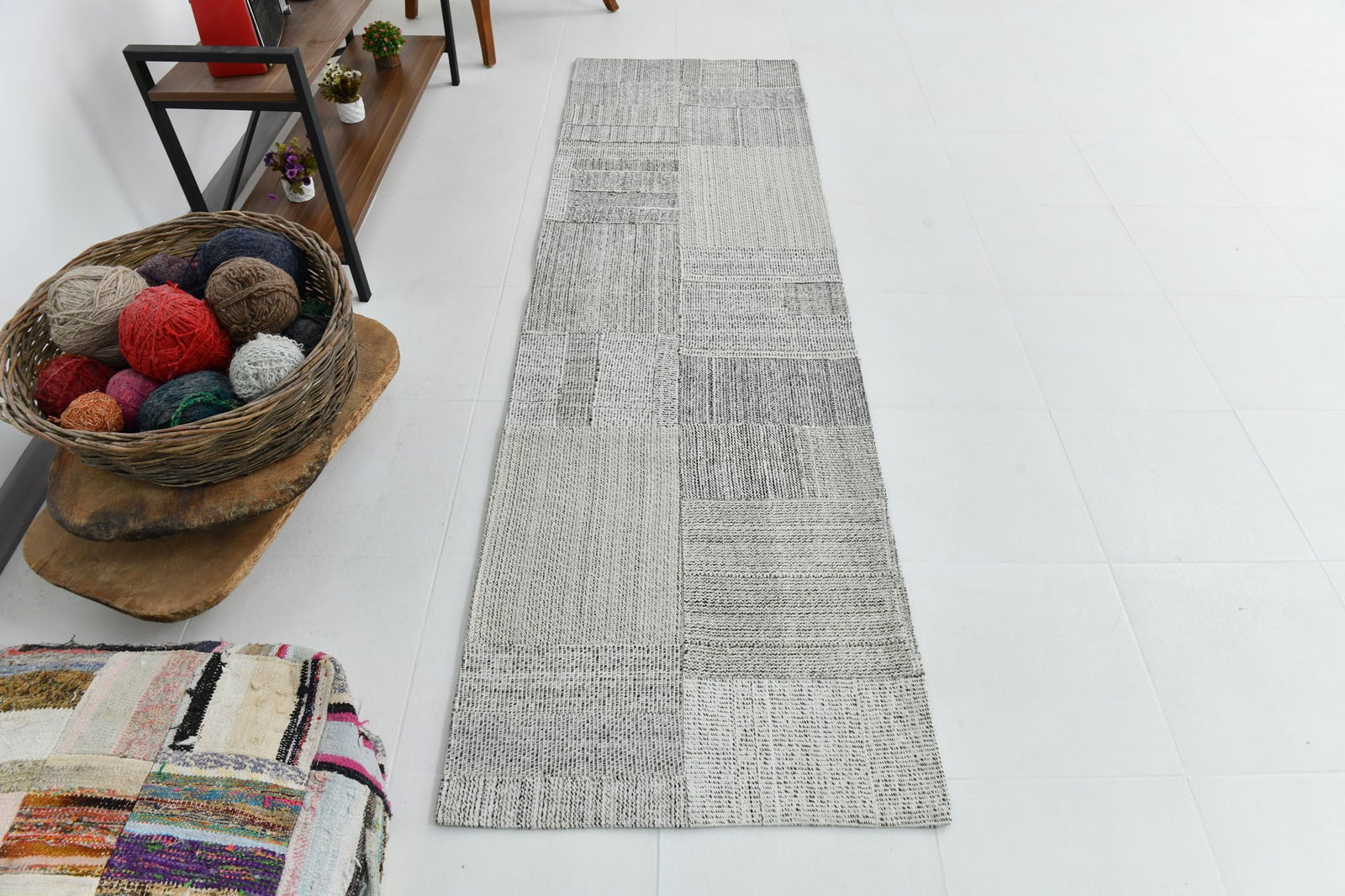 2'5'' x 8'5'' Turkish Flatweave Kilim Rug - 60748 - 5