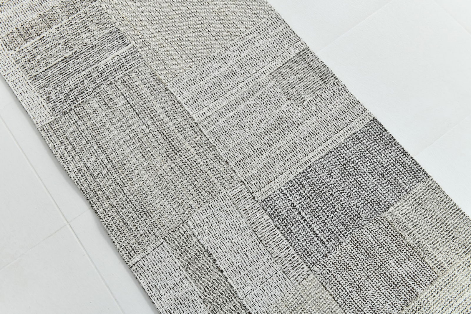 2'5'' x 8'5'' Turkish Flatweave Kilim Rug - 60748 - 9