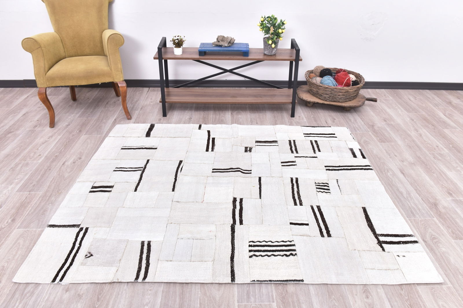 4'11'' x 6'6'' Turkish Hemp Patchwork Rug - 240057 (1 of 14)