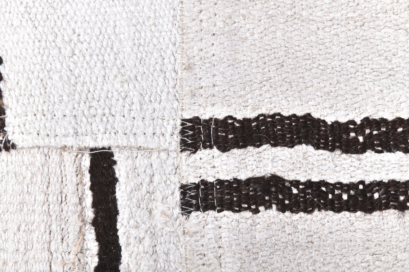 4'11'' x 6'6'' Turkish Hemp Patchwork Rug - 240057 - 6