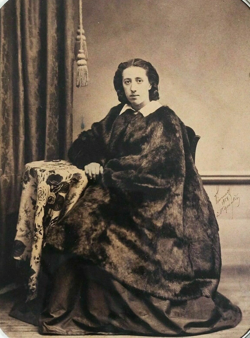 Vintage Albumen Alexis VINMER - St Quentin, Lady Portrait with Fur Coat 1858 - 2