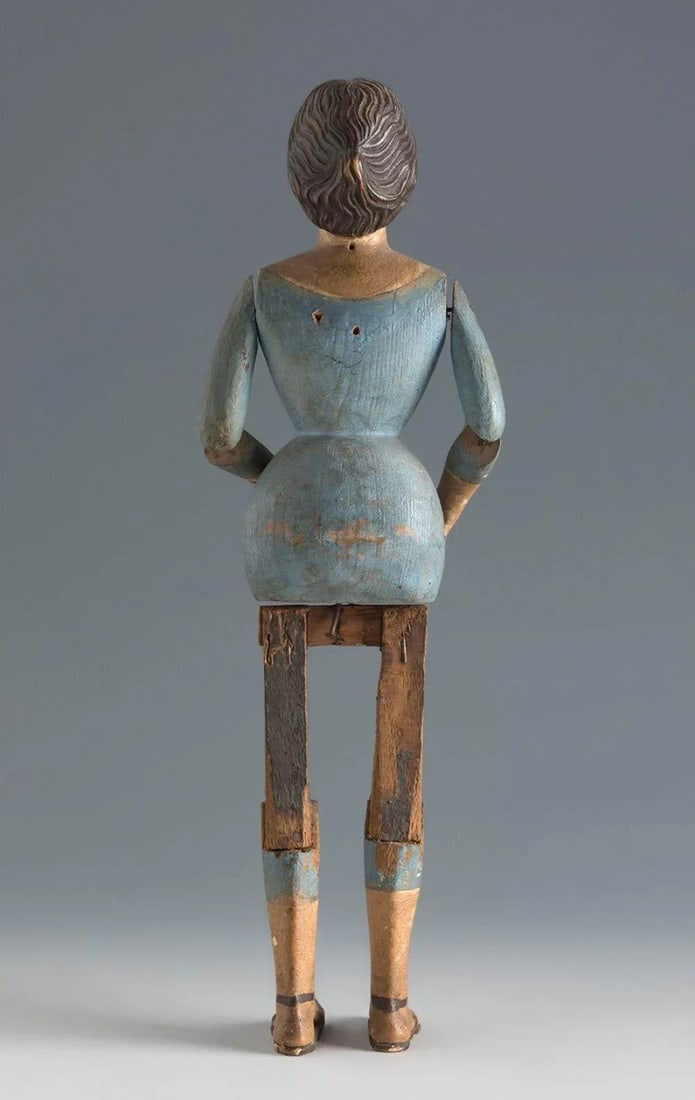 19th Century Articulated Santos Wooden Figure of the Virgin Mary - 4