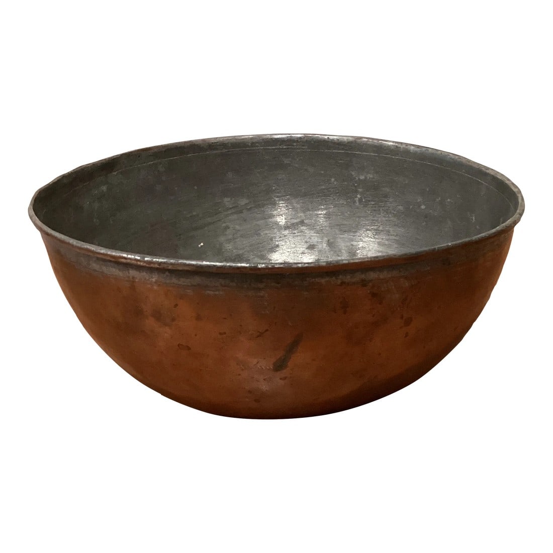 Vintage Early 20th Century Handmade Hammered Copper Inside Silvered Bowl: Beautiful and hammered bowl in copper. Simple forms but very sculptural and the hand hammered. Condition: Original Condition Unaltered; Some Imperfections; Wear consistent with age and use Dimensions: