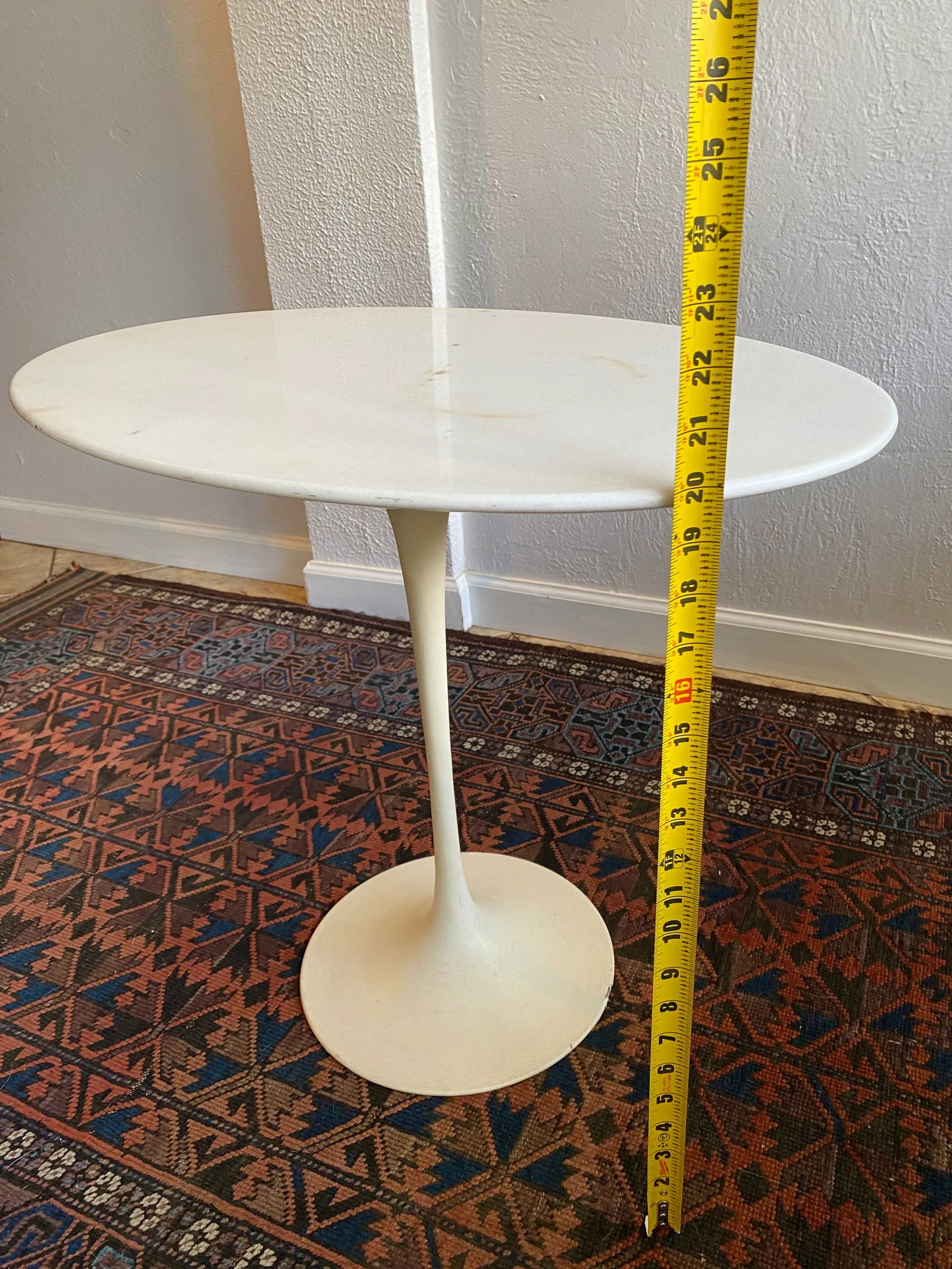 1960s Vintage Knoll Style White Marble Top Eero Saarinen Style Oval Tulip Side Table - 11