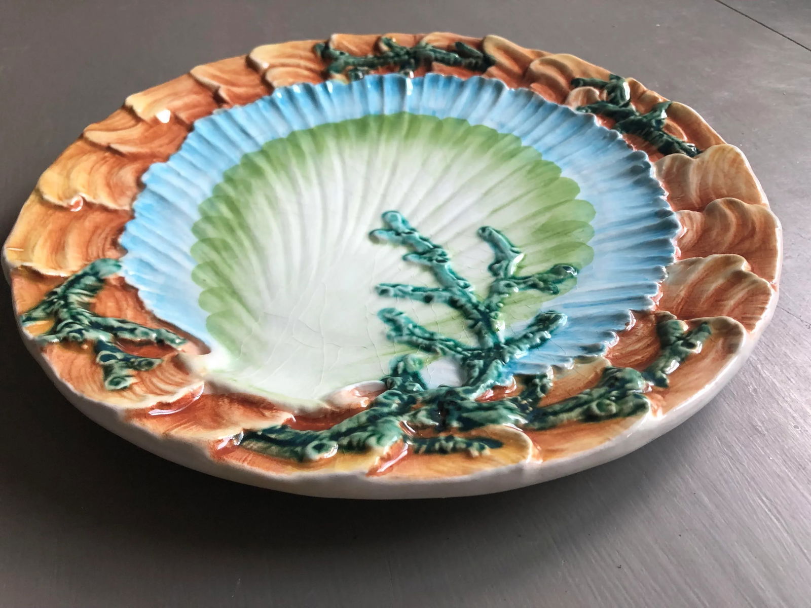 Vintage Vietri Shell Motif Plates, a Pair - 6