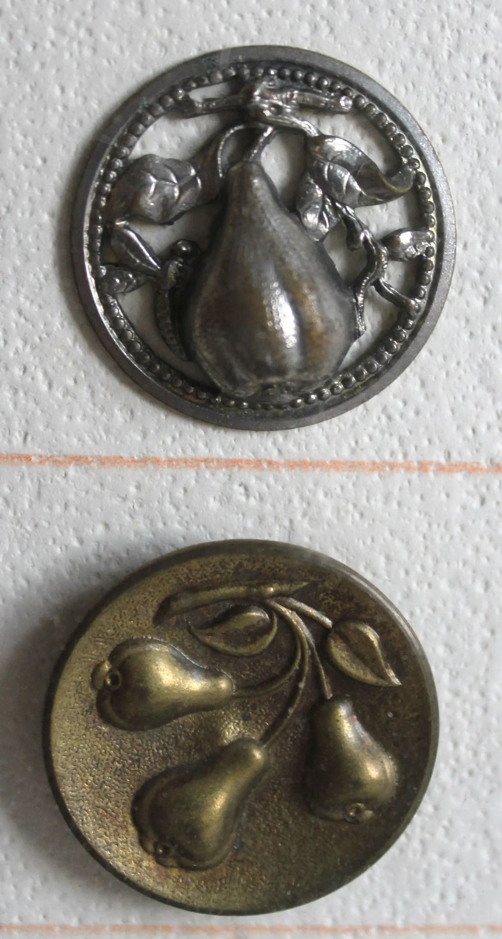 1920s Fruit Buttons Vintage in Shadow Frame, 62 - 7