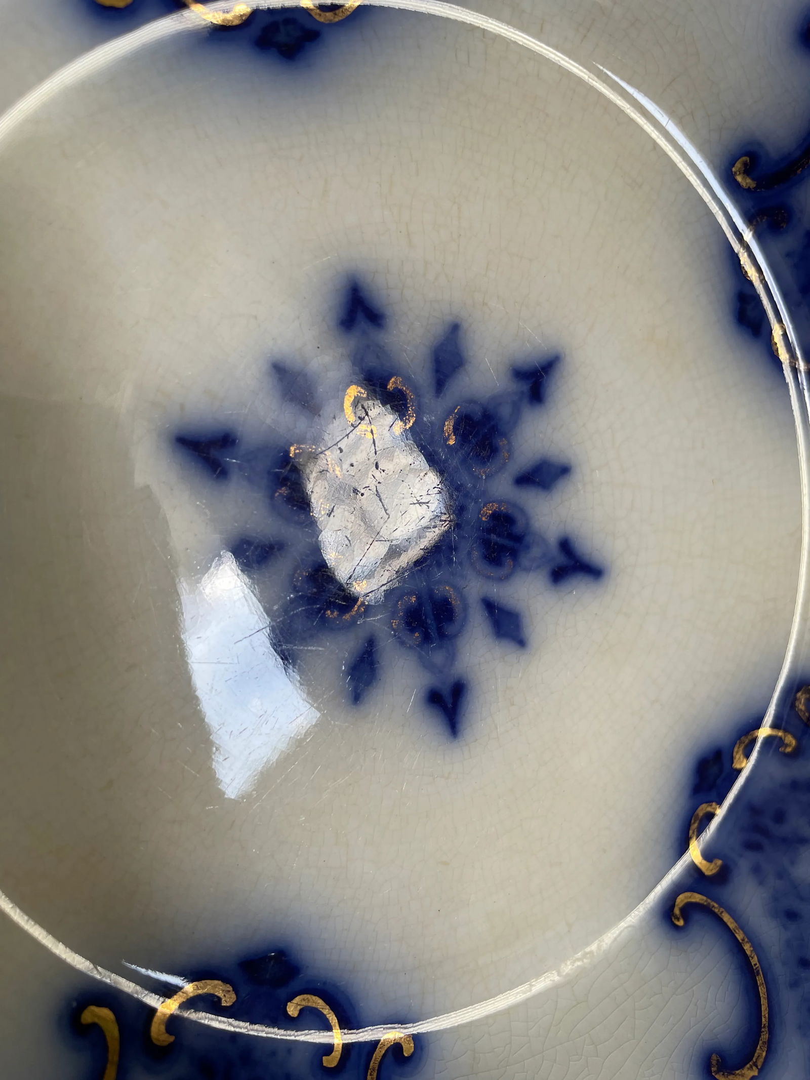 Antique Set of 6 Alfred Meakin Cambridge Flow Blue Coupe Soup Bowls With Gold Accents - 11