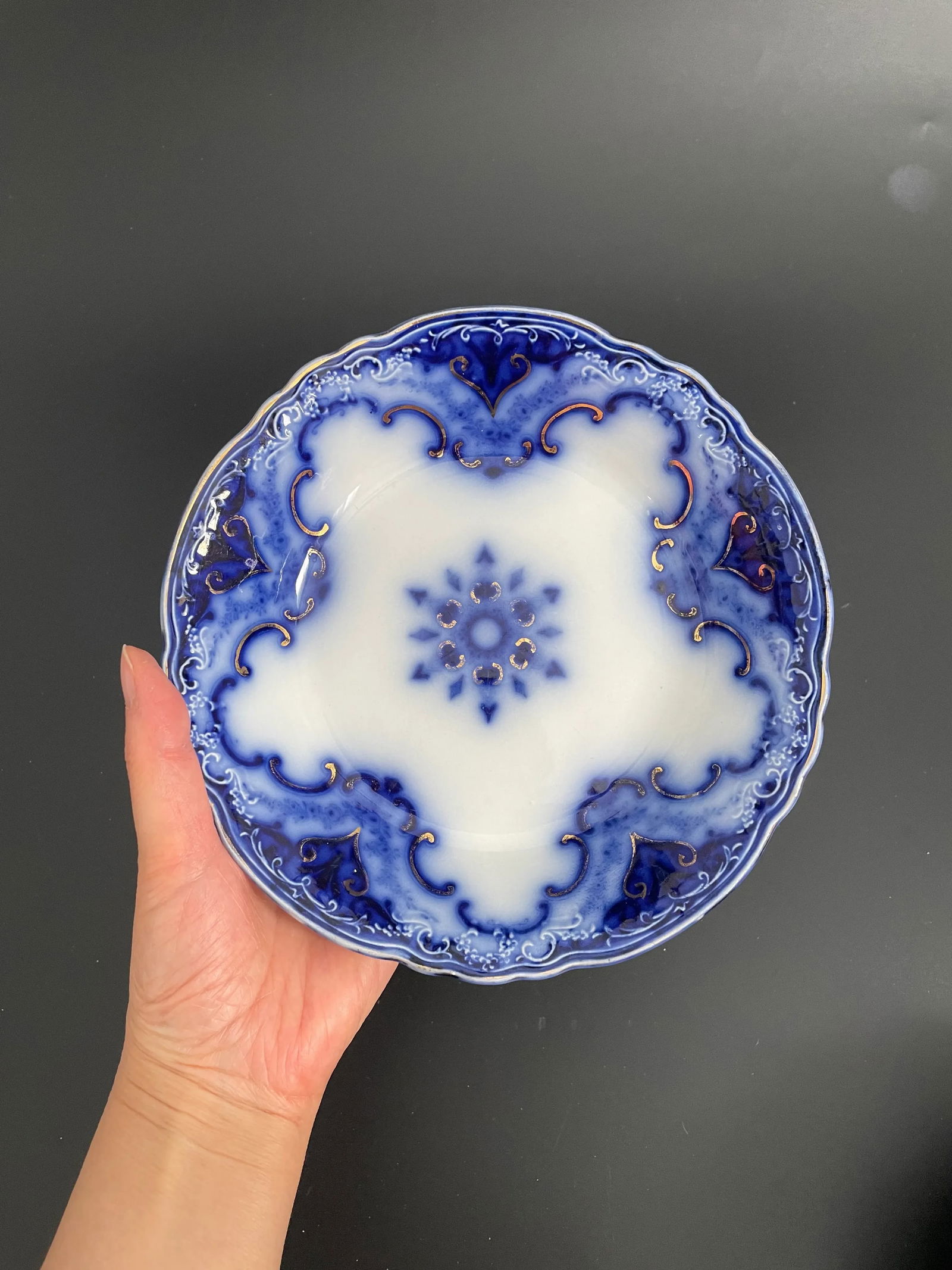 Antique Set of 6 Alfred Meakin Cambridge Flow Blue Coupe Soup Bowls With Gold Accents - 5