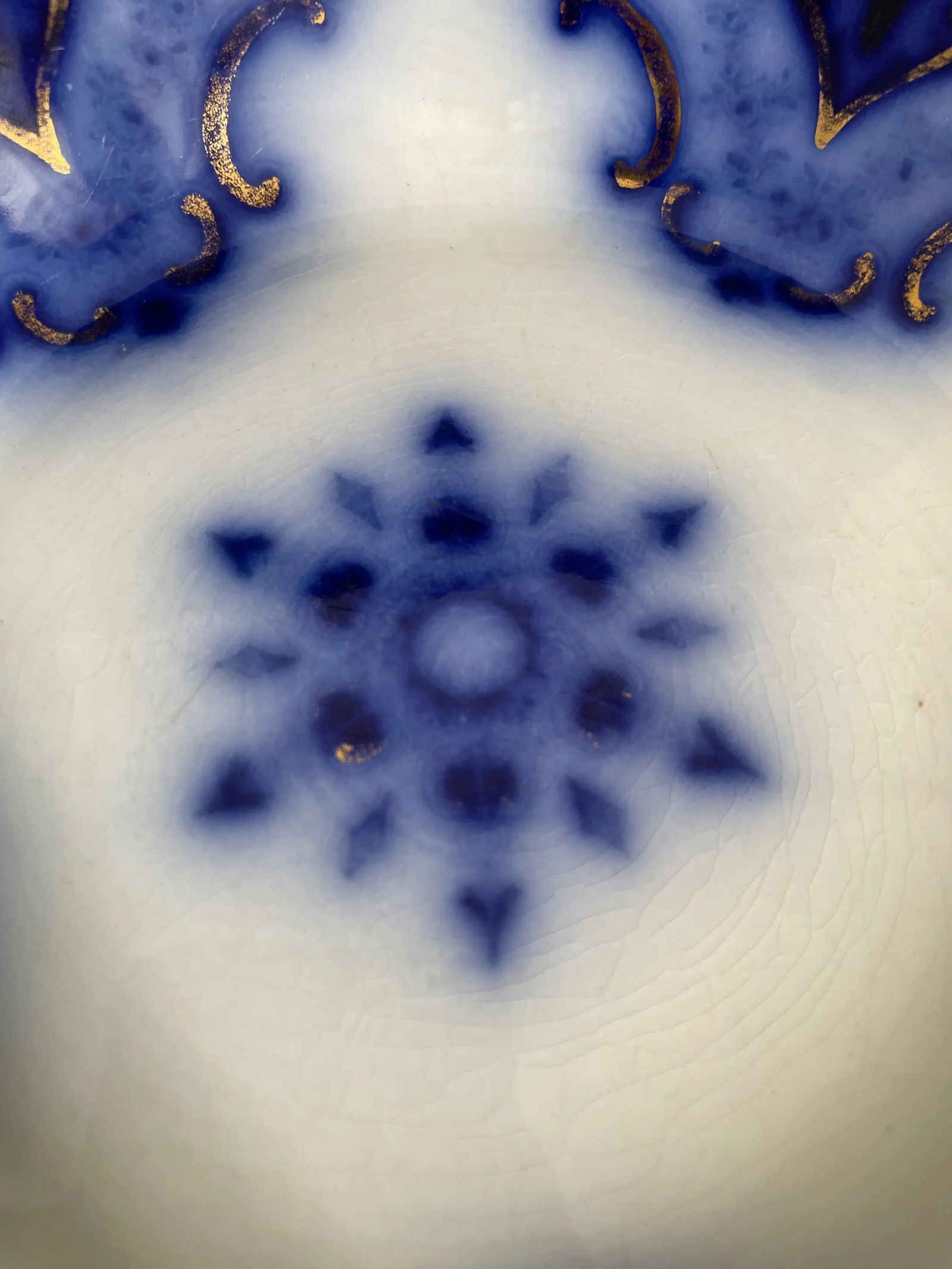 Antique Set of 6 Alfred Meakin Cambridge Flow Blue Coupe Soup Bowls With Gold Accents - 9